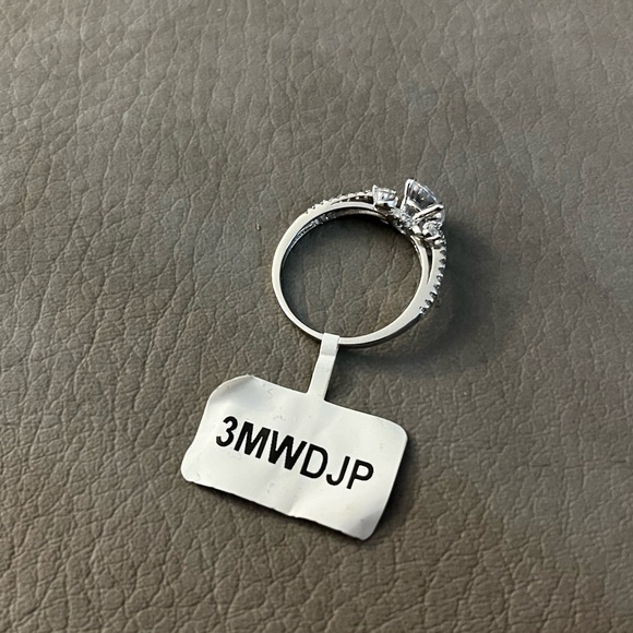 Charmed Aroma | Size 8 Ring - Picture 2 of 7